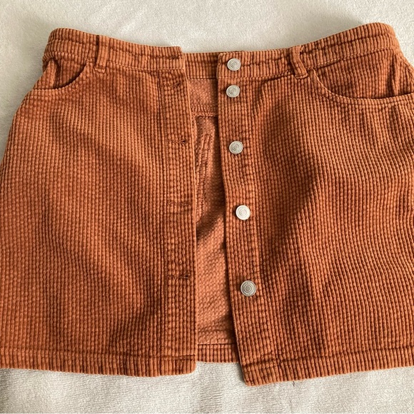 ZARA corduroy mini skirt size large - Picture 5 of 10